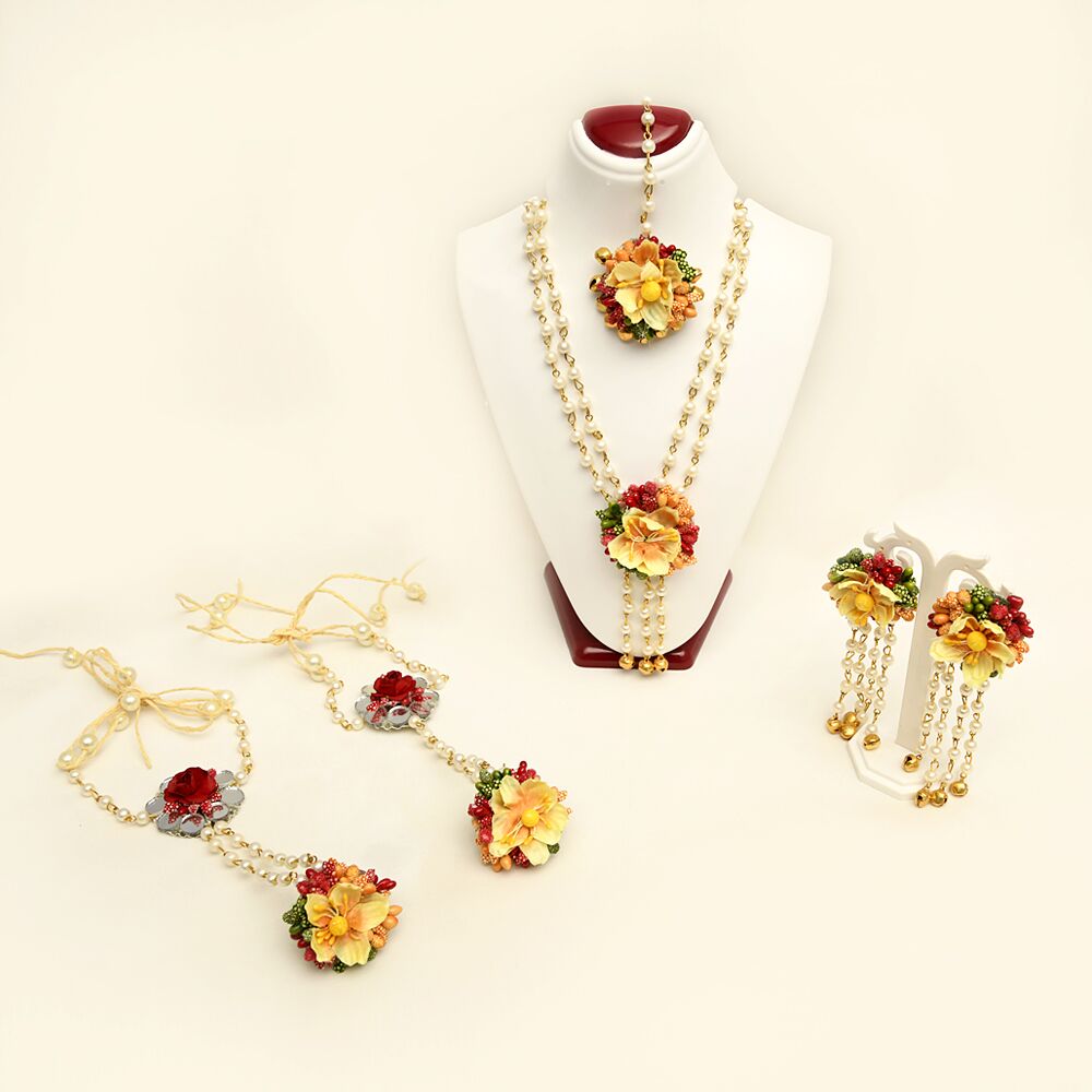MYINDIECRAFTS REDISH YELLOW FLOWER JEWELRY SET