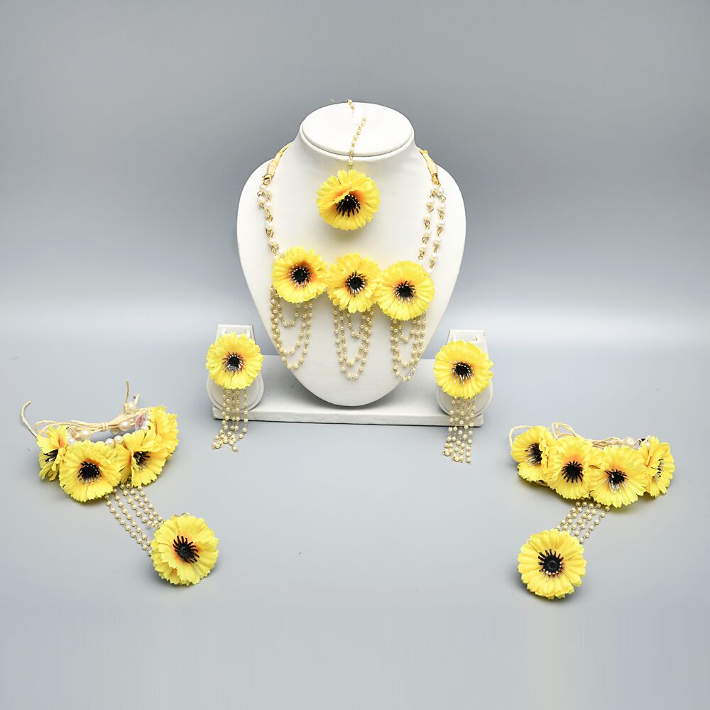 Sunflower store bridal set