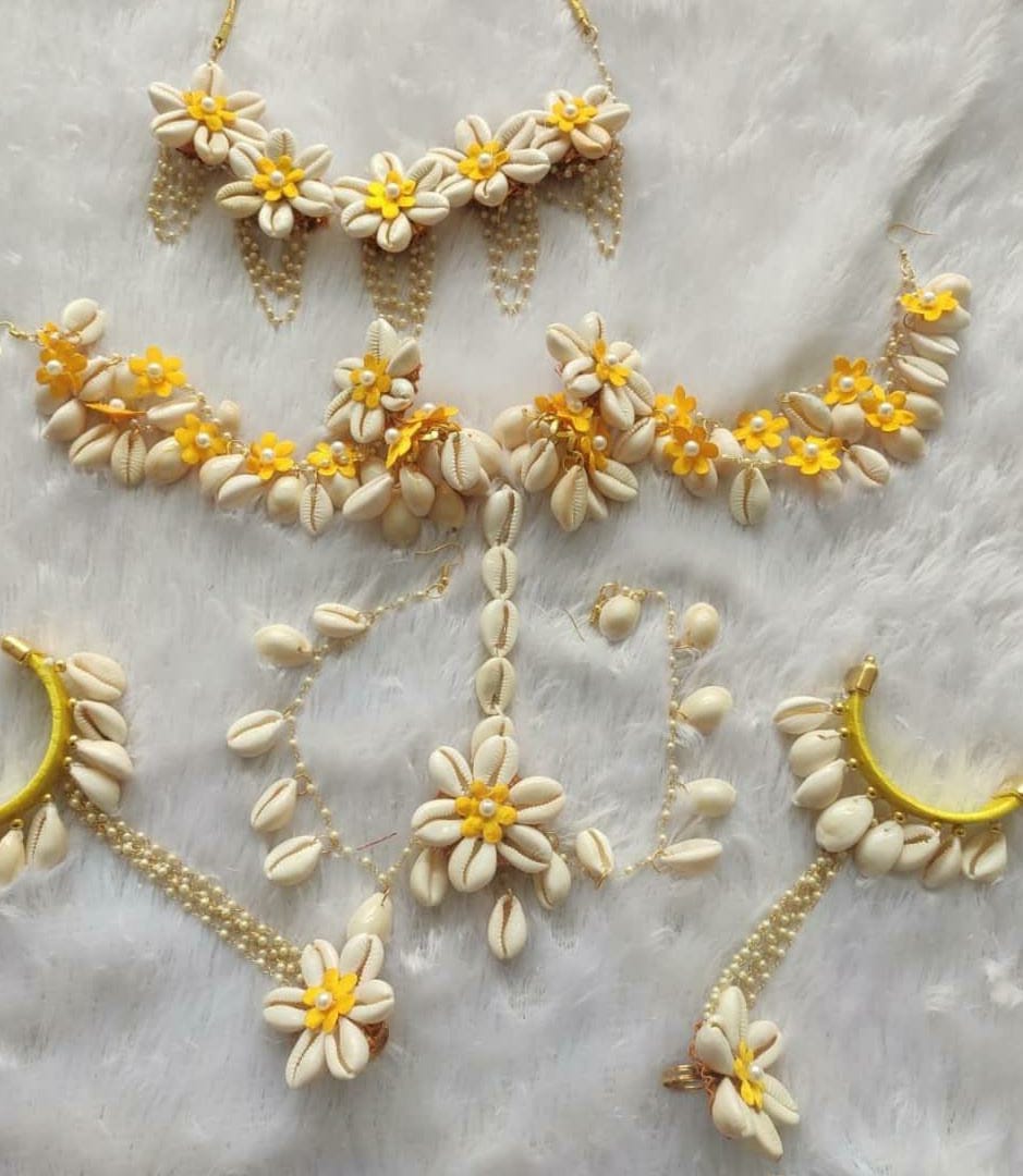 Myindiecraft Floral Jewellery Set Haldi Set
