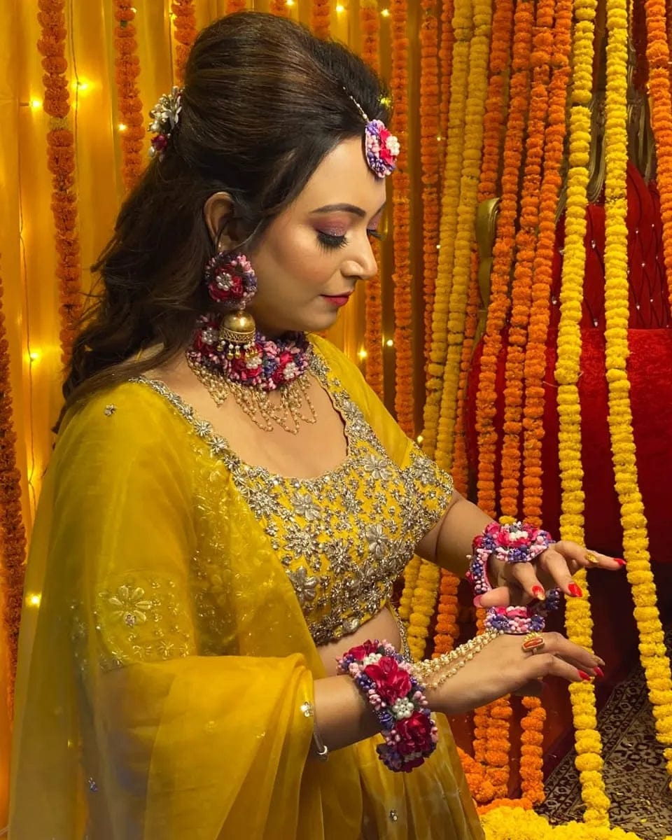 Maiyo Mehndi Flower Jewellery For Bridal And Friend's Bridal Wear Wedd –  Loto.pk